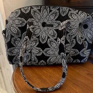 Vera Bradley weekender medium size travel duffle carry on bag
